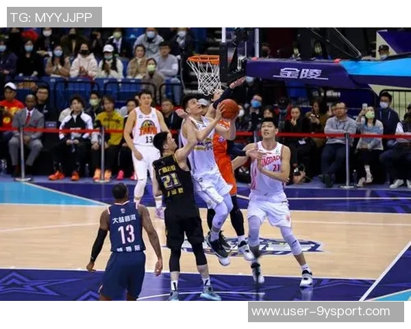 篮球0号的传奇之路:从草根到明星的奋斗与荣耀 篮球0号的传奇之路:从草根到明星的奋斗与荣耀