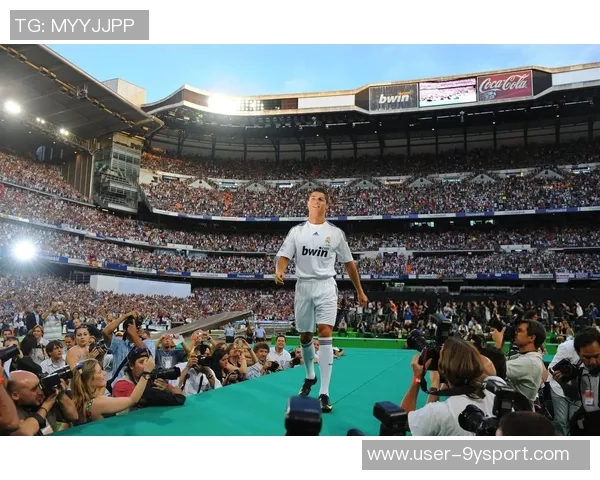 老猛足球：重燃激情的绿茵传奇与球迷心中的永恒记忆